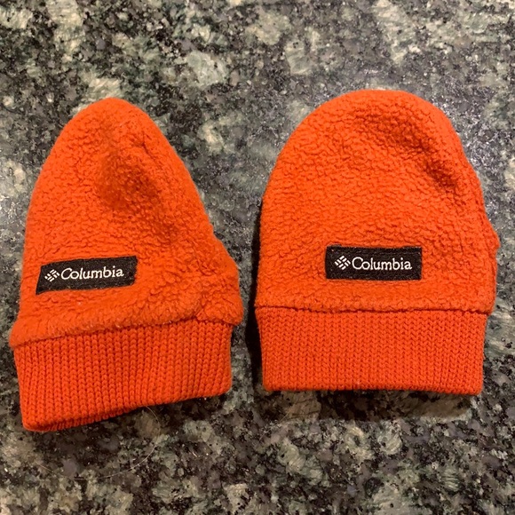 BabyToddler Mittens!Orange - Won’t Lose in Snow! - Picture 1 of 2